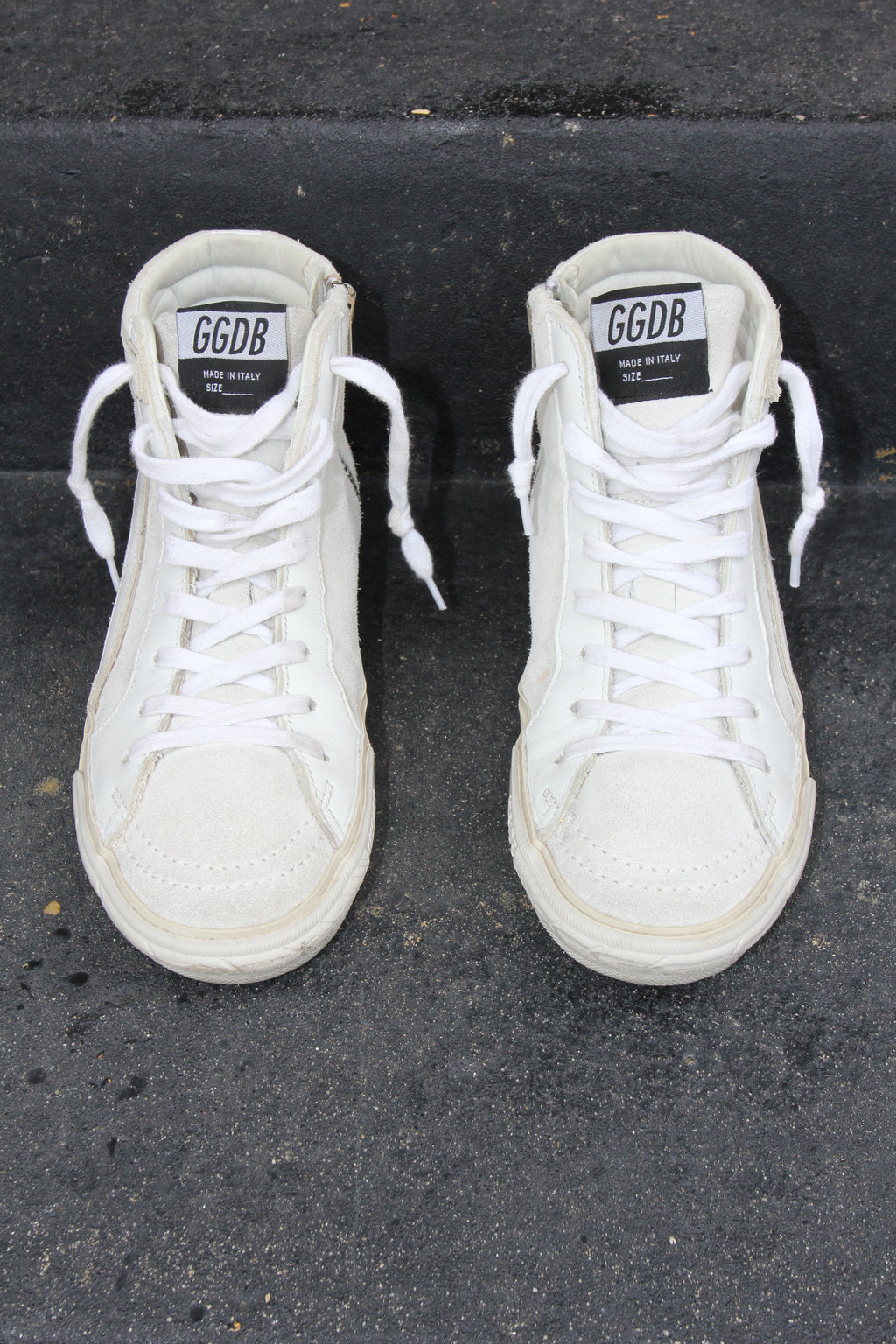 Golden Goose Suede Mid Star Sneaker