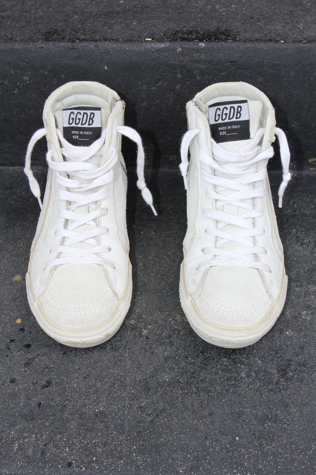 Golden Goose Suede Mid Star Sneaker