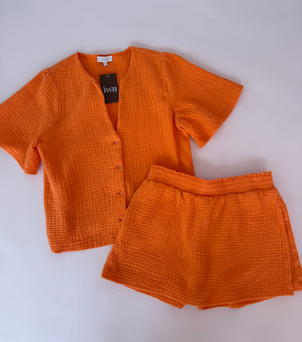 Orange Sedge Top