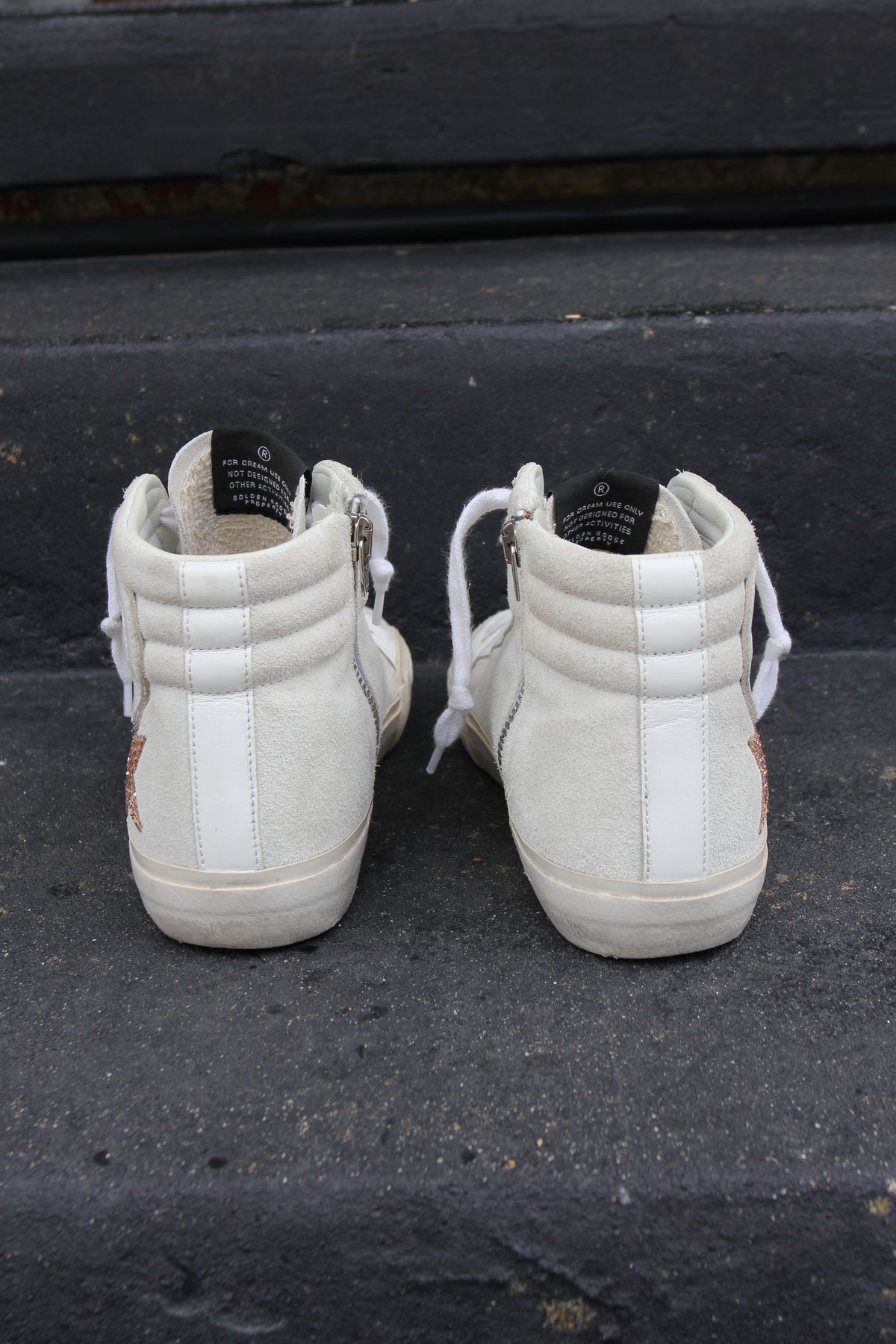 Golden Goose Suede Mid Star Sneaker