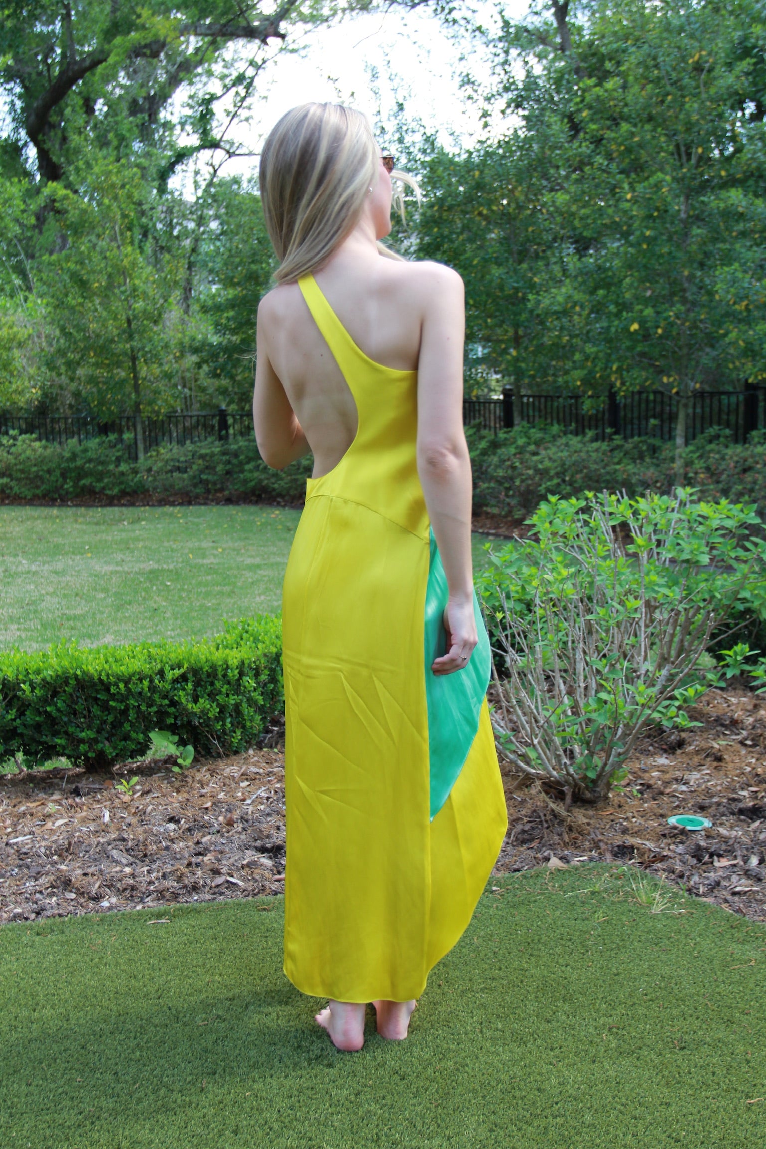 Halpern Razor one-shoulder two-tone satin midi dress