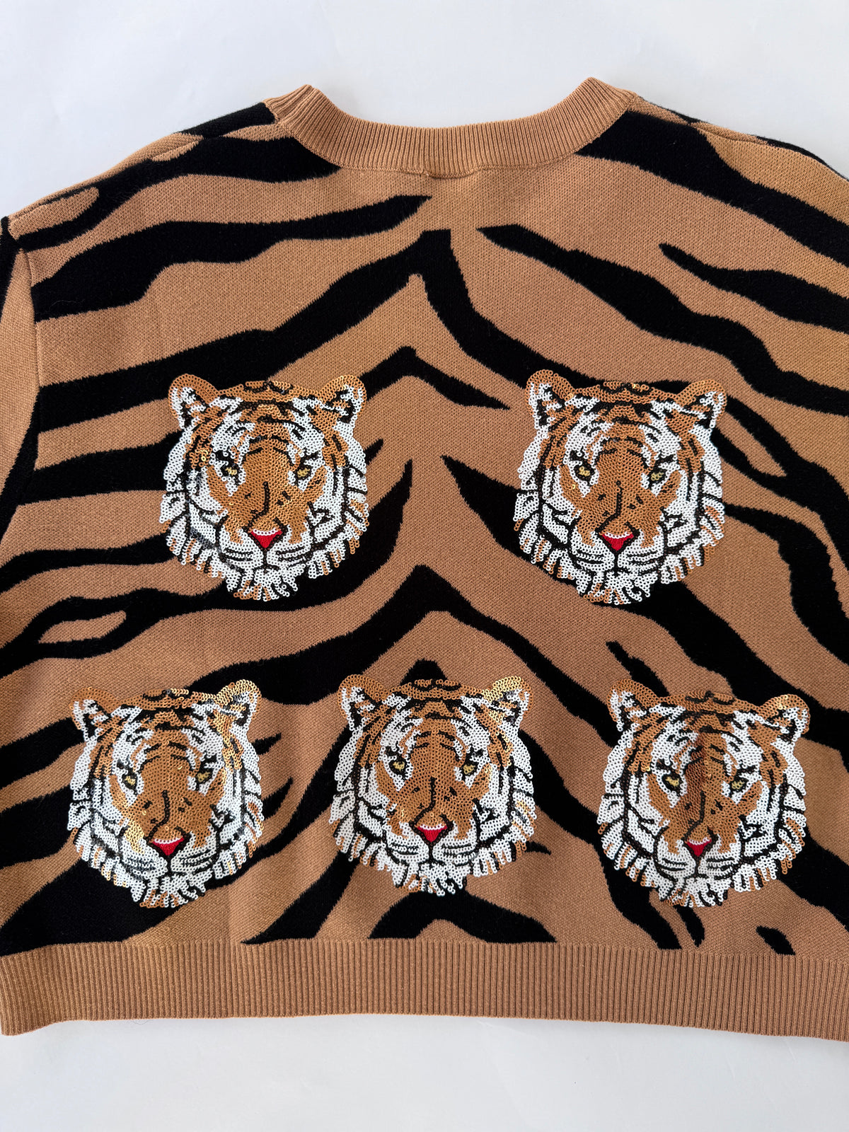 QOS Tiger Stripe Short Sleeve Sweater