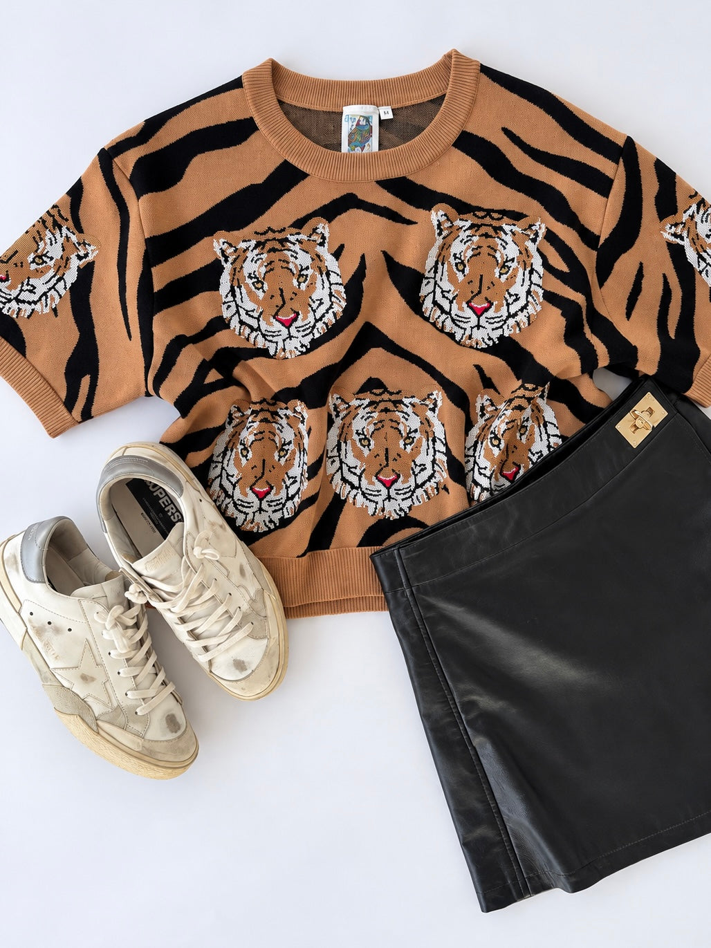 QOS Tiger Stripe Short Sleeve Sweater