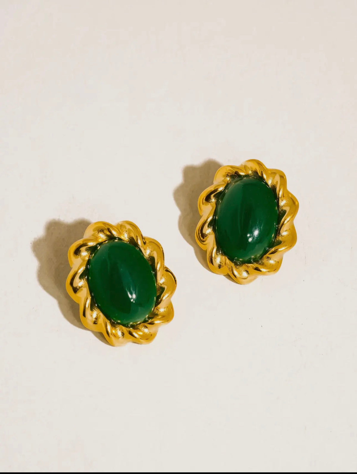 Green Vintage Oval Earring
