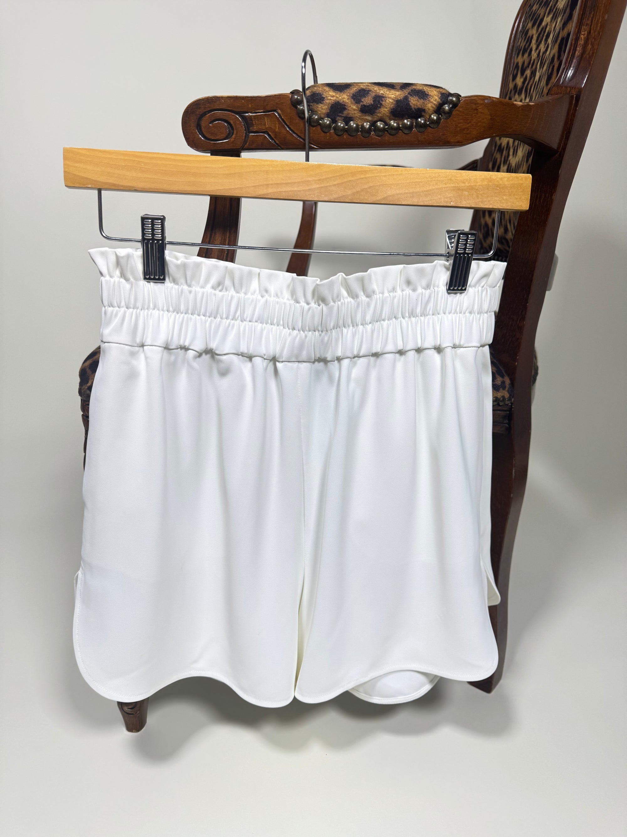 NWT Crepe Short