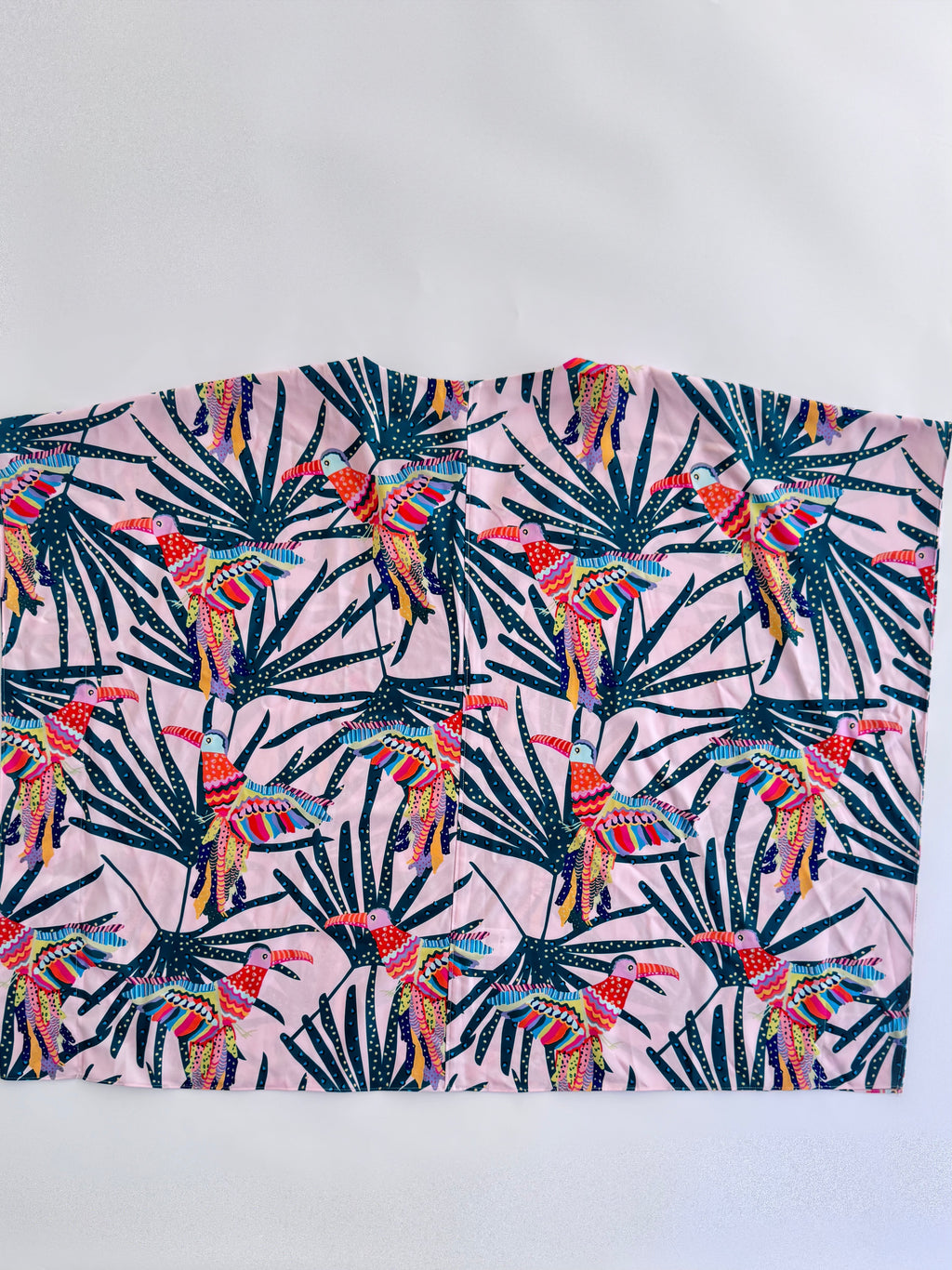 Crosby Parrot Party Set