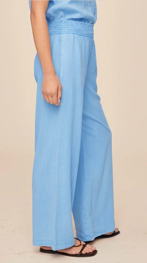 Bella Dahl Blue Smocked Pant